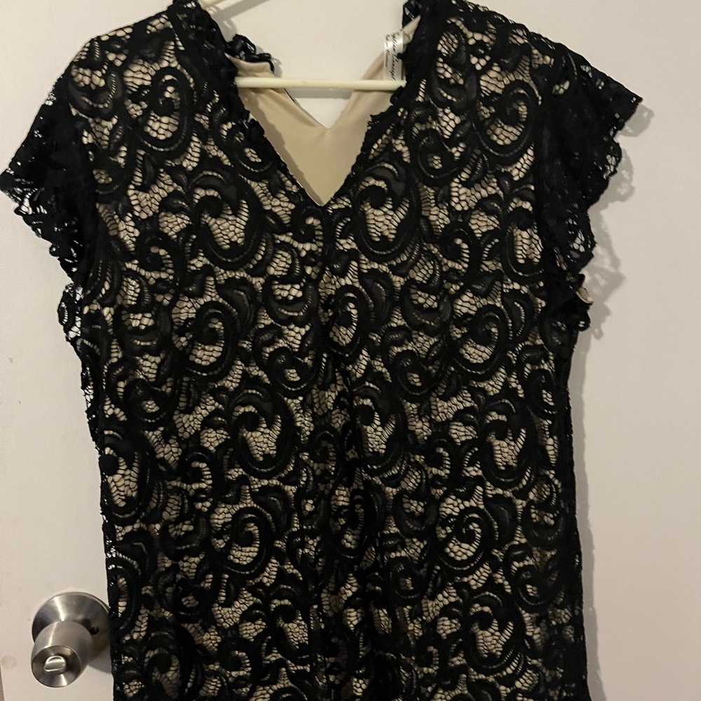 Black Lace Sleeveless Top